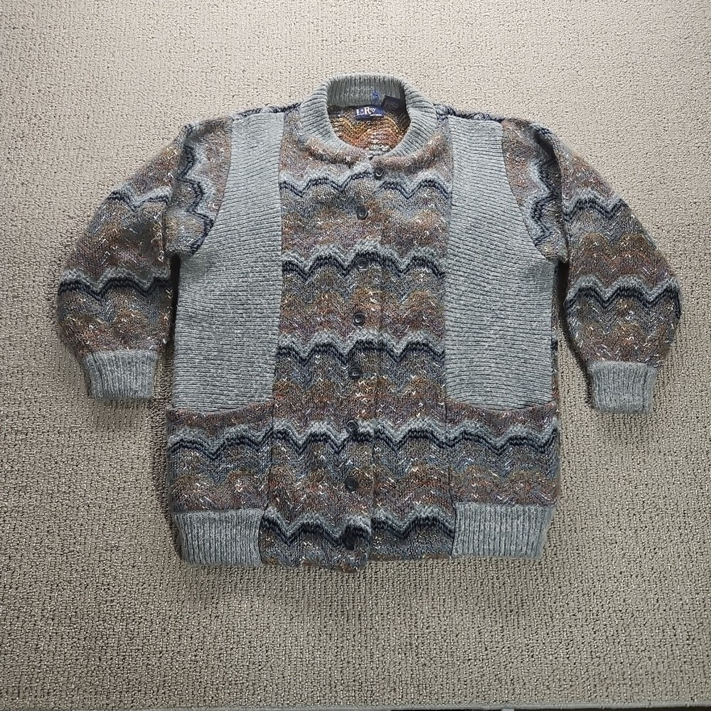 LeRoy Knitwear Sweater Womens Cardigan Medium Long Sleeve Gray Review Measuremnt
